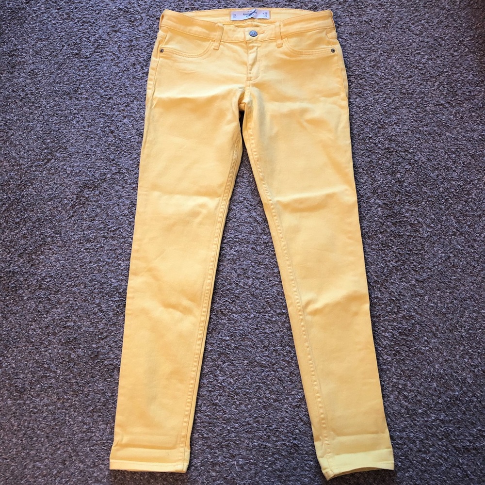 NWT Abercrombie & Fitch Yellow Jeans